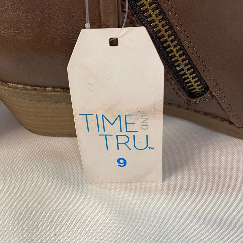Time and Tru Brown Ankle Booties with Zipper - Picture 7 of 9